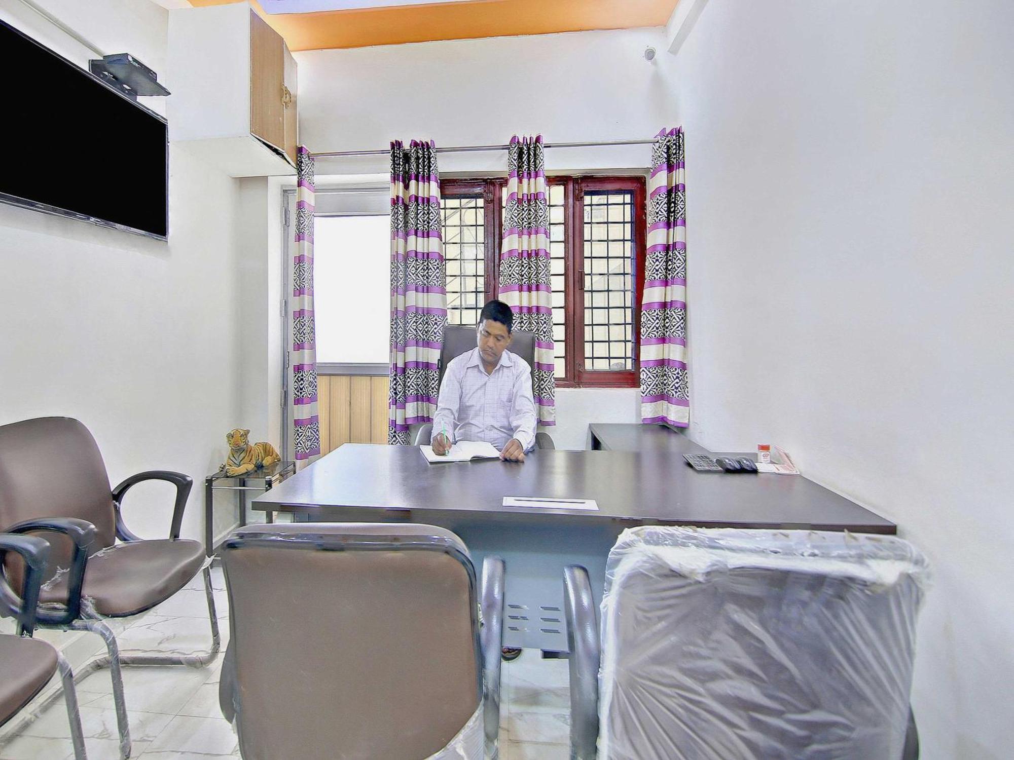 Home 78802 Balaji Bhawan Jhājra Eksteriør bilde